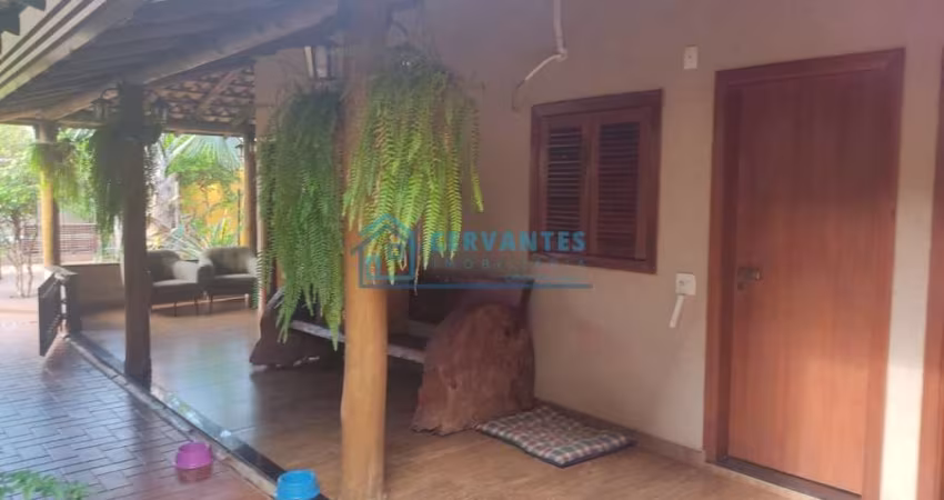 Rancho no bairro Jardim Salgado Filho, Ribeirão Preto/SP