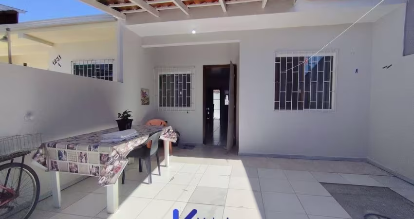 Casa a venda 2 quartos no litoral