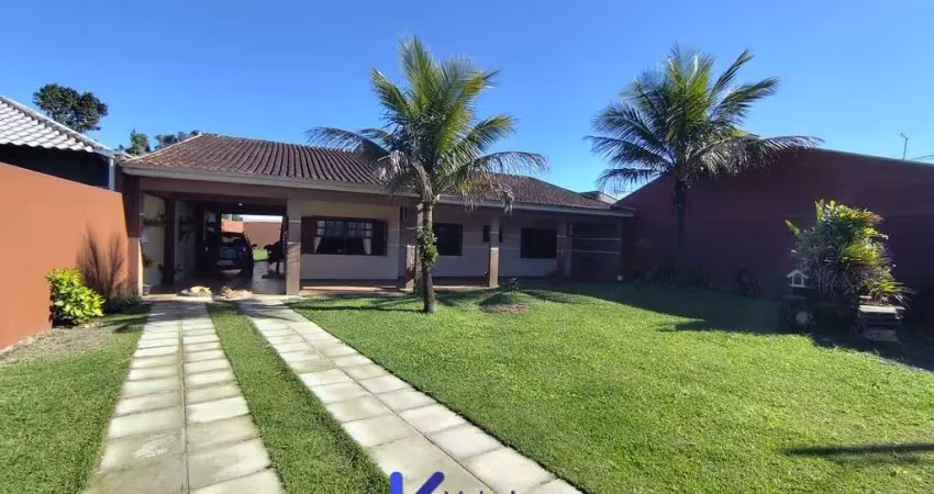 Casa com 3 quartos à venda na Avenida Niterói, 300, Grajaú, Pontal do Paraná
