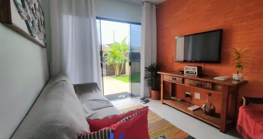 Casa com 02 dormitórios à venda em Monções