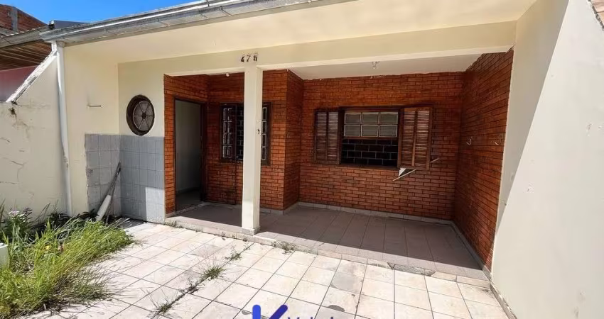 Casa 2 Dormitórios próximo ao mar em Ipanema