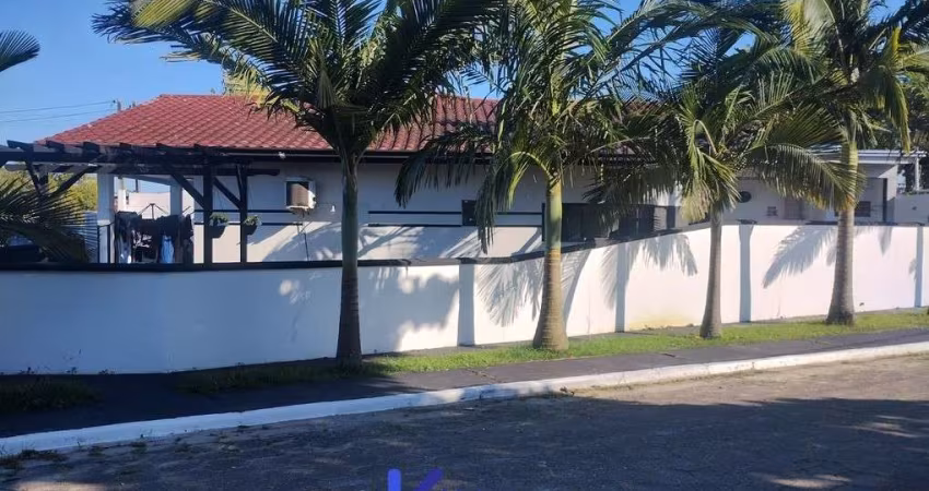 Casa a venda na faixa mar em Pontal do Paraná