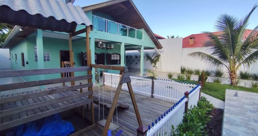 Casa a venda na praia de Pontal do Sul