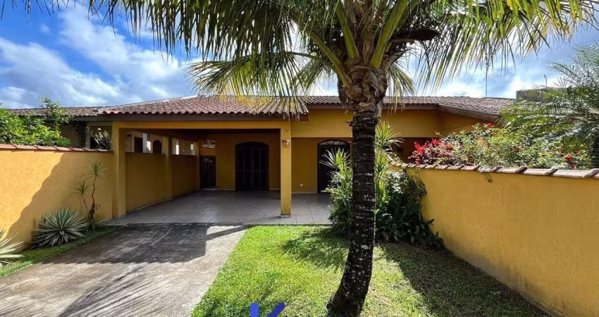 Casa na Faixa do Mar com Piscina a Venda