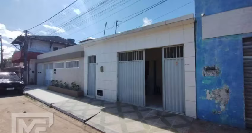 Casa nascente, toda na laje,  com dois quartos, barra nova marechal deodoro