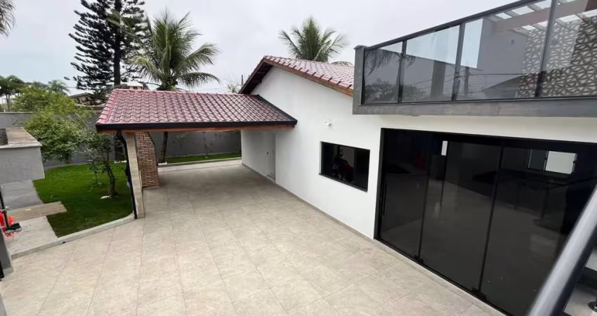 Casa Alto Padrão para Venda em Itanhaém, Bopiranga, 3 dormitórios, 1 suíte, 1 banheiro, 4 vagas