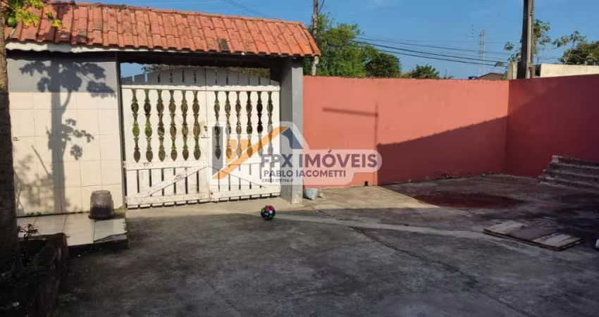 Casa para Venda em Itanhaém, São Pedro, 3 dormitórios, 2 banheiros, 5 vagas