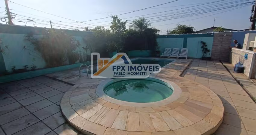 Casa para Venda em Peruíbe, JARDIM VENEZA, 4 dormitórios, 2 suítes, 5 banheiros, 4 vagas