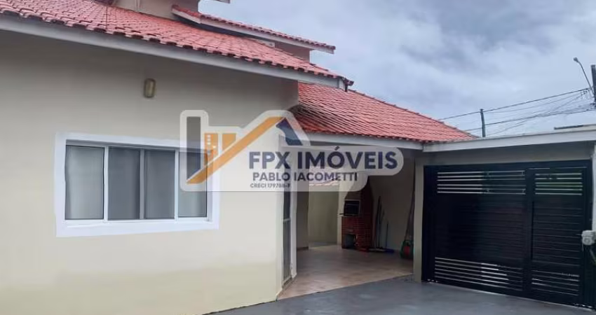 Casa para Venda em Itanhaém, Jardim Grandesp, 2 dormitórios, 1 suíte, 2 banheiros, 3 vagas