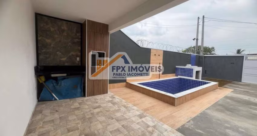 Casa para Venda em Itanhaém, Jardim Grandesp, 2 dormitórios, 1 suíte, 1 banheiro, 3 vagas