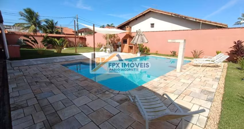 Casa Alto Padrão para Venda em Itanhaém, Jardim Grandesp, 5 dormitórios, 2 suítes, 3 banheiros, 10 vagas