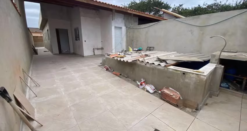 Casa para venda em itanhaém, tupy, 2 dormitórios, 1 banheiro, 2 vagas