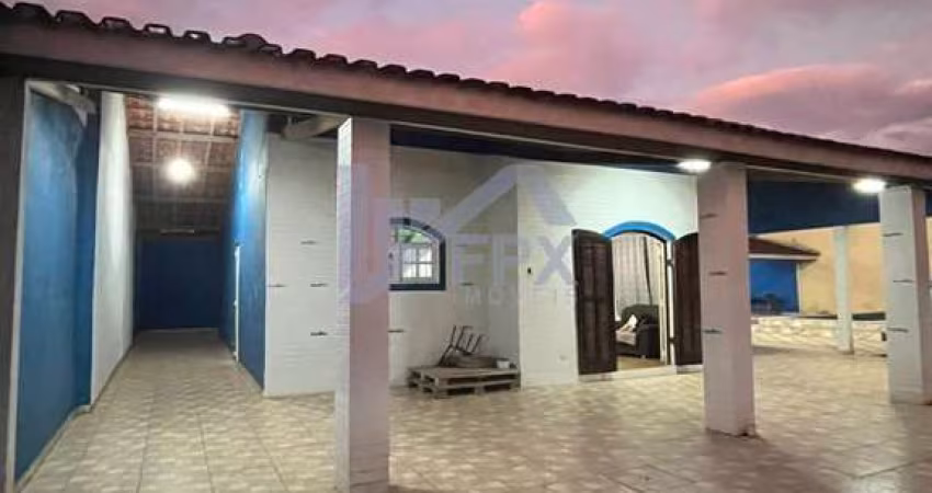 Casa para Venda em Itanhaém, Balneário Gaivota, 2 dormitórios, 1 banheiro, 6 vagas
