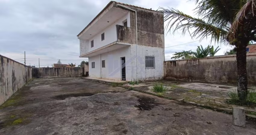 Sobrado para Venda em Itanhaém, Jardim das Palmeiras, 2 dormitórios, 2 banheiros, 2 vagas