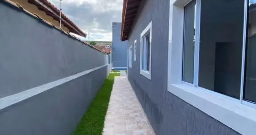 Casa para Venda em Itanhaém, Jardim Regina, 1 dormitório, 1 suíte, 1 banheiro, 2 vagas