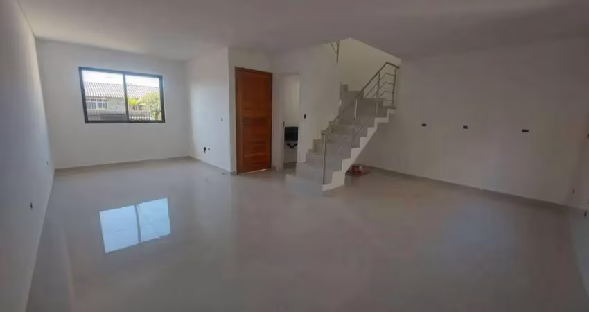 Sobrado 3 quartos com suíte à venda na Santa Cândida em Curitiba/PR