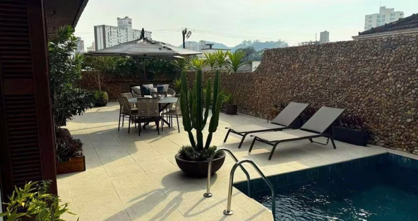 Casa com 3 dormitórios à venda, 430 m² por R$ 3.350.000,00 - Centro - Blumenau/SC