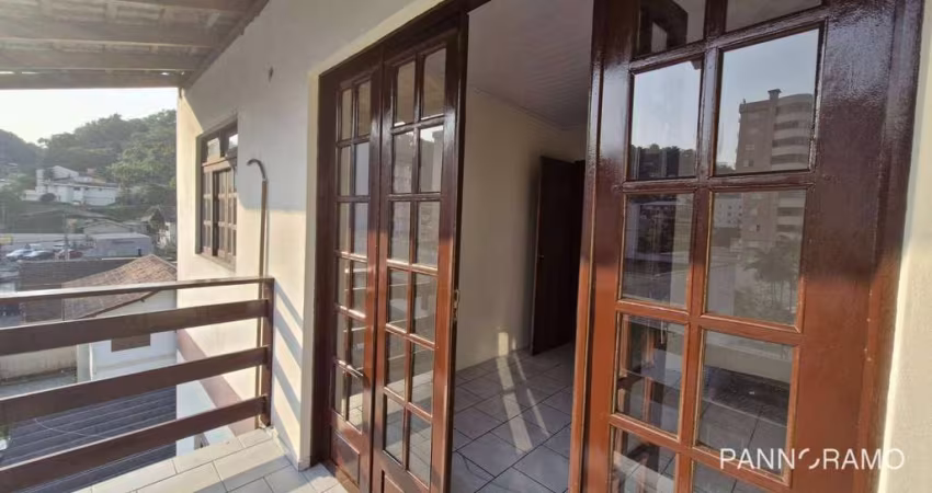 Apartamento com 2 dormitórios para alugar, 54 m² por R$ 1.900/mês - Itoupava Seca - Blumenau/SC