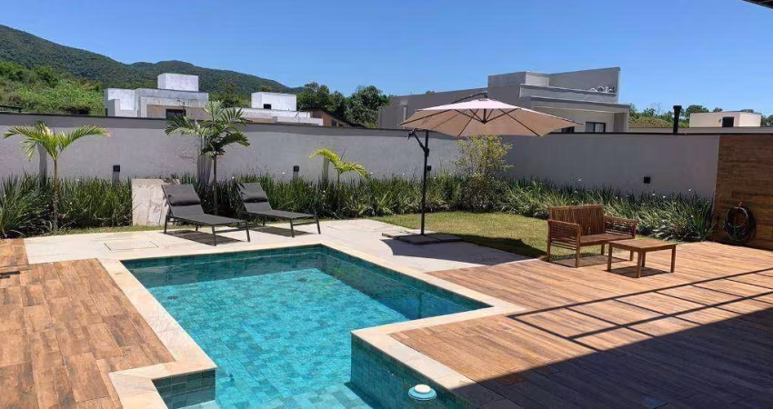 Casa no Condomínio Brisas, alto padrão em Jundiaí