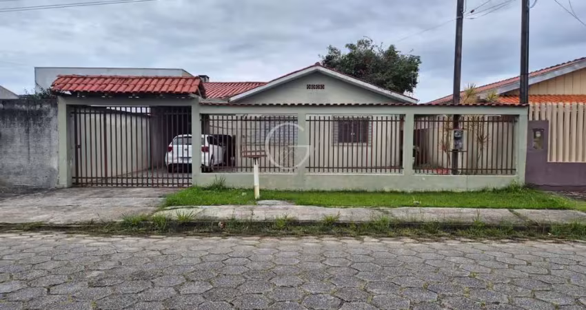 Casa com 03 quartos (sendo 01 suíte) faixa mar em praia de leste! (financie)