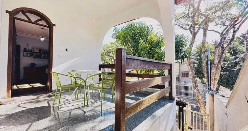Casa Colonial de 3 quarto(s),  Santa Amélia, Belo Horizonte - CA3331