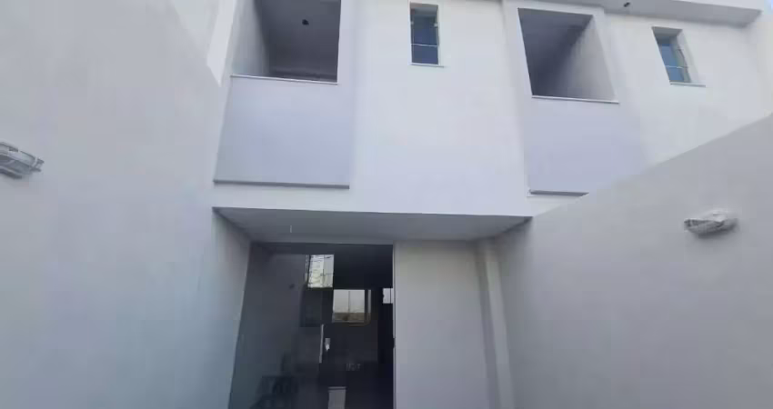 Casa independente de 2 qtos em ótima localização no bairro rio branco - ca3547