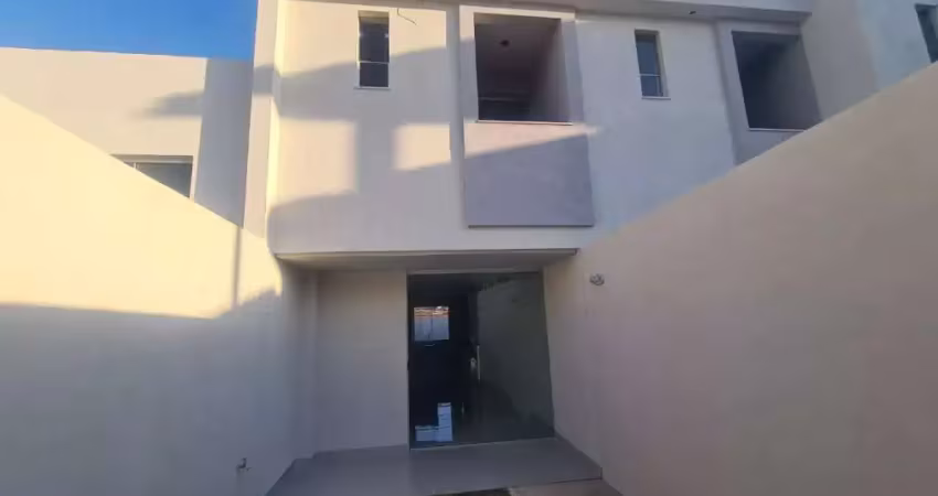 Casa independente de 2 qtos em ótima localização no bairro rio branco - ca3546
