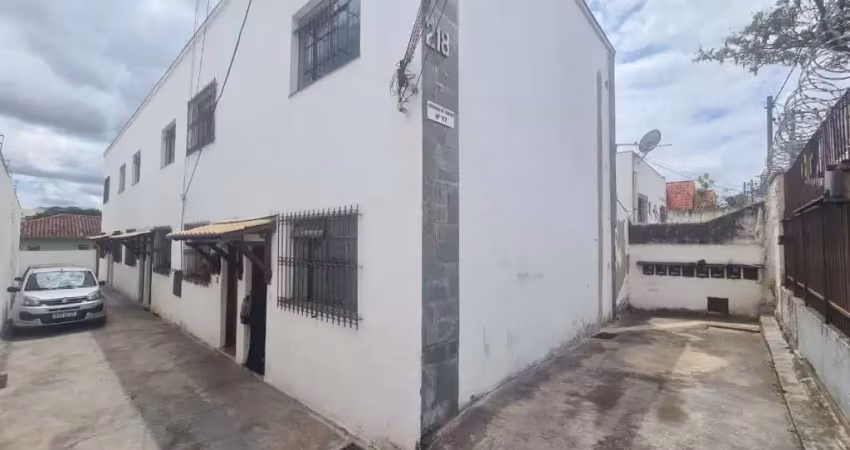 Casa de 2 quartos em ótima localização no bairro rio branco. - ca3611