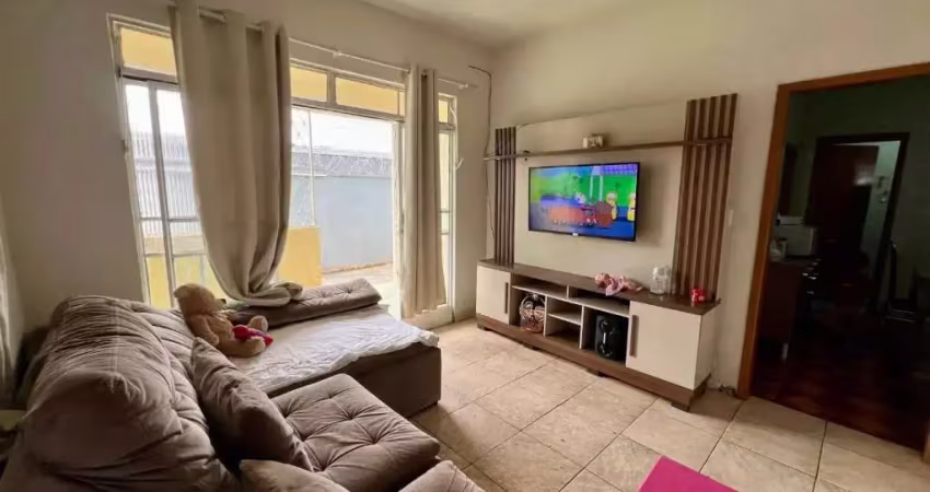 Casa com 2 quartos à venda na Rua Pedra Lunar, 56, Piratininga (Venda Nova), Belo Horizonte