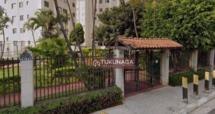 Apartamento com 2 dormitórios à venda, 58 m² por R$ 260.000,00 - Cumbica - Guarulhos/SP