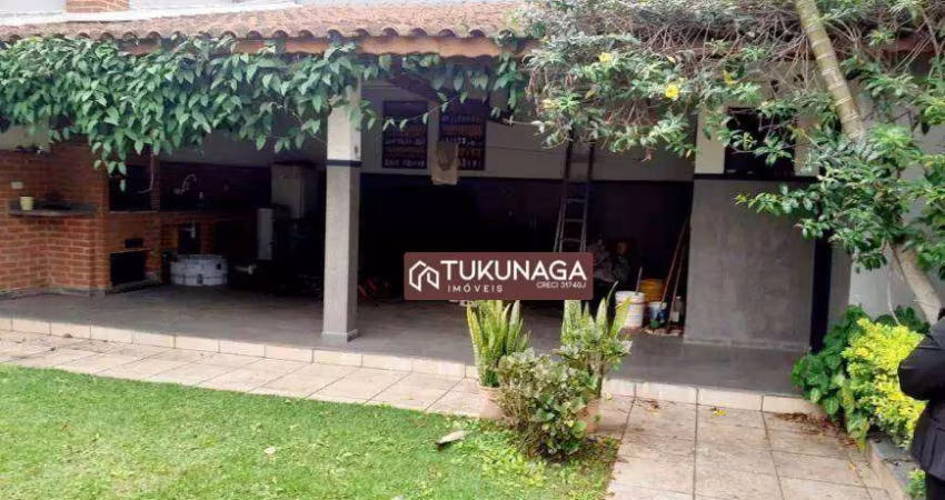 Casa com 3 dormitórios à venda, 305 m² por R$ 1.500.000,00 - Vila Augusta - Guarulhos/SP