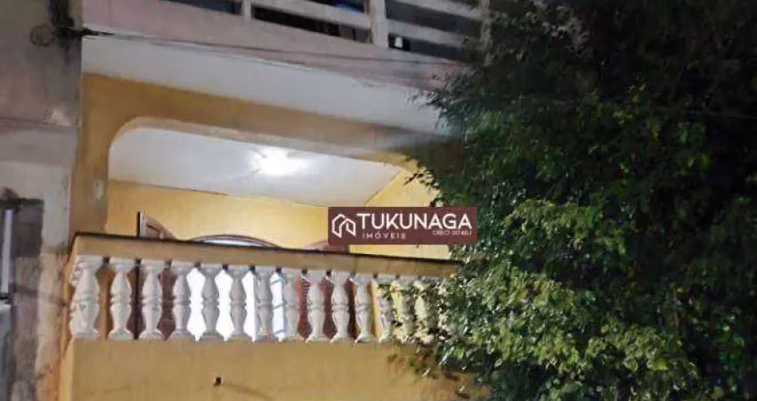 Sobrado com 4 dormitórios para alugar, 100 m² por R$ 3.000,00/mês - Vila Ayrosa - São Paulo/SP