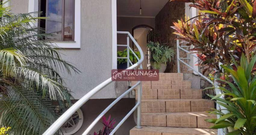 Sobrado com 3 dormitórios à venda, 398 m² por R$ 1.390.000,00 - Vila Galvão - Guarulhos/SP