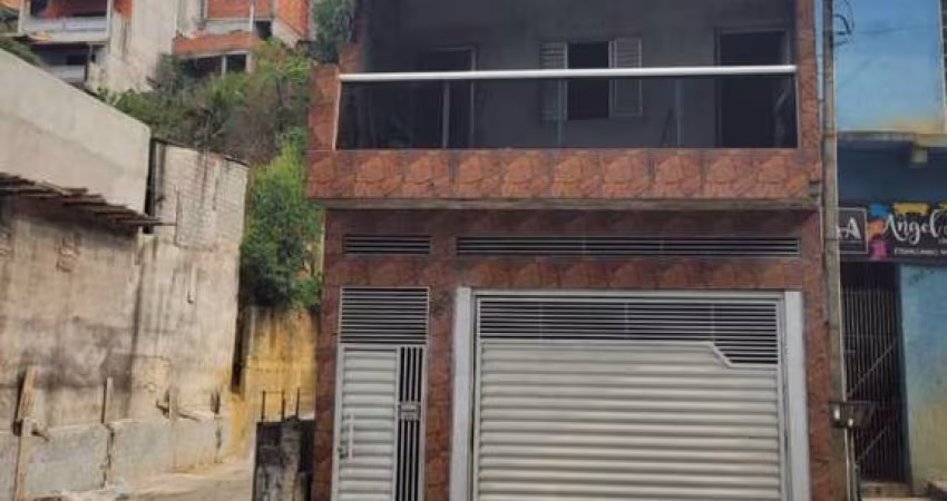 Sobrado Para Vender com 02 quartos no bairro Serpa em Caieiras