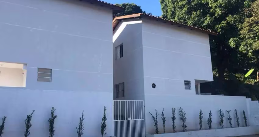Sobrado Para Vender com 2 quartos no bairro Jardim Silvia em Francisco Morato