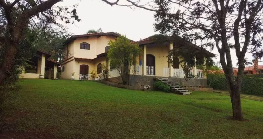 Casa de Condomínio Para Vender com 4 quartos 1 suítes no bairro Alpes de Caieiras em Caieiras