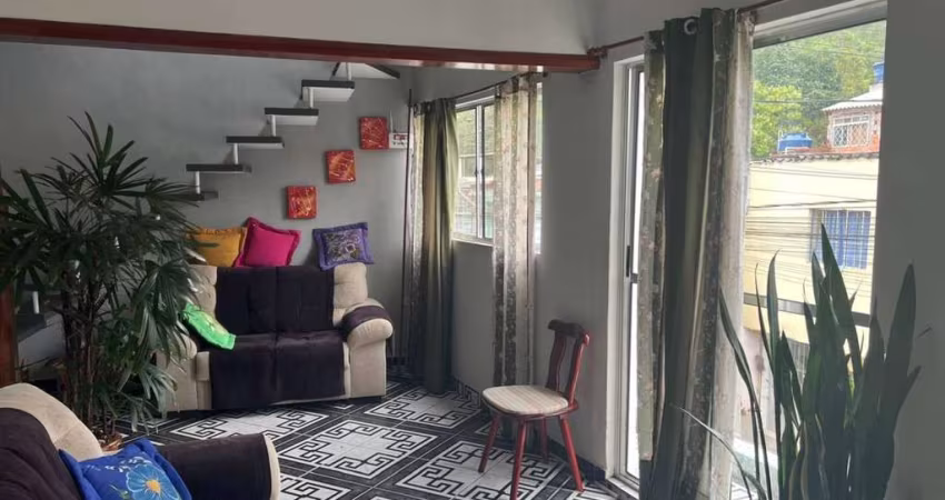 Sobrado Para Vender com 6 quartos no bairro Vera Tereza em Caieiras