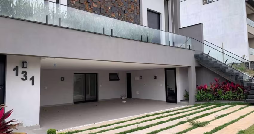 Sobrado Para Vender com 3 quartos 3 suítes no bairro Nova Caieiras em Caieiras