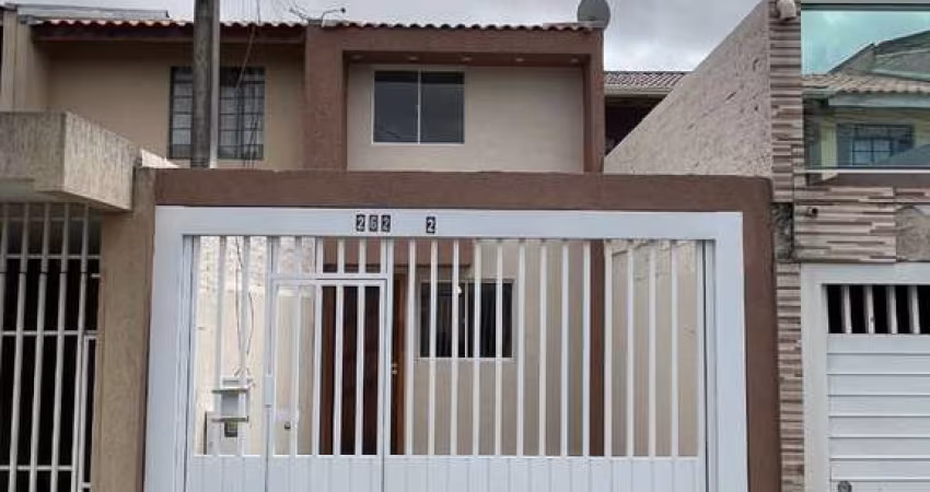 Casa - Geminada, para Venda em Curitiba/PR