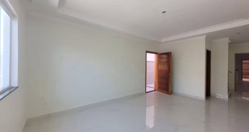 Lindo Sobrado Novo para Venda no Jardim Guapira, excelente localização, próximo ao Clube de Campo Guapira, 3 suítes e 2 vagas