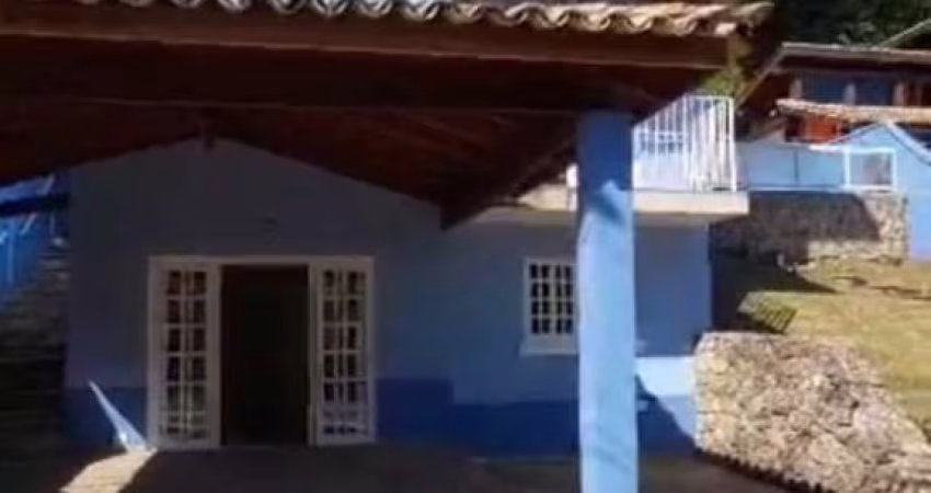 Sobrado decorado em condomínio fechado para Venda na Vila Santos, ótima localização, próximo ao Parque Horto Florestal, 4 dorms(2 suítes) e 3 vagas