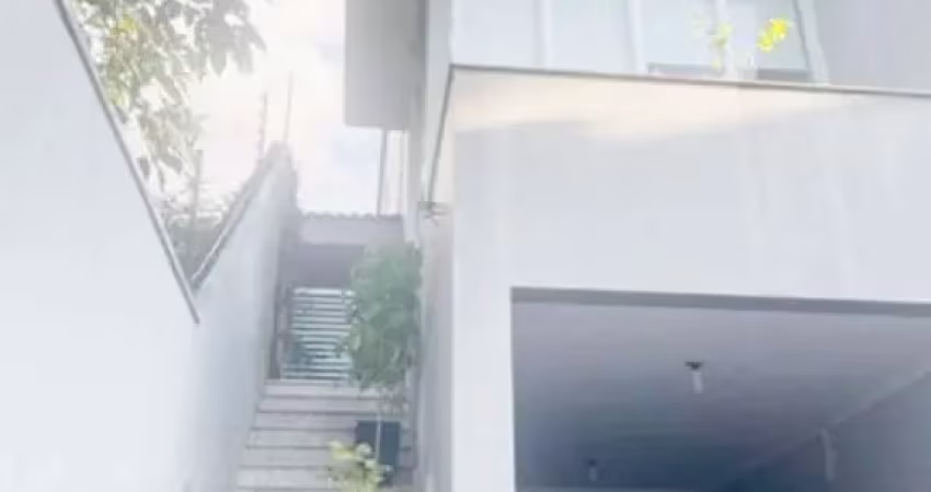 Sobrado residencial para venda na vila pedra branca, excelente localização, ao lado do parque horto florestal e de uma variedade de comércios e serviços.  4 dormitórios sendo 3 suítes