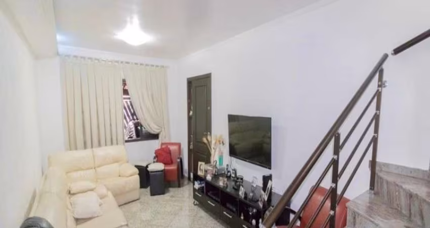 Sobrado residencial para Venda na Vila Albertina, em ótima localização, ao lado da Av Inajar de Souza, 3 dormitórios (2 suítes) e 2 vagas de garagem