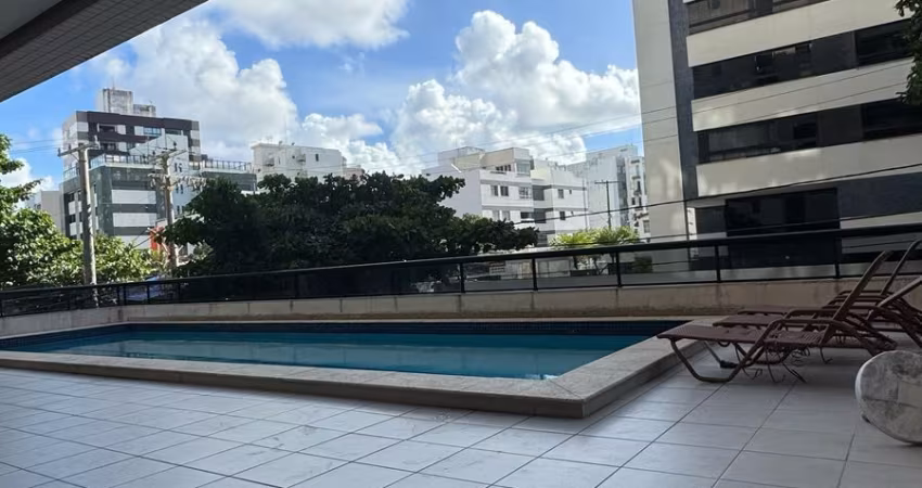 Costa Azul, 2/4 , varanda, suíte, armários, Piscina, Academia, próximo a Orla!
