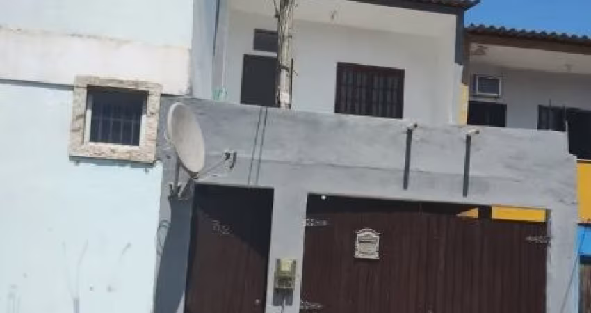 Casa duplex, com 2 quartos J. Alvorada Nova Iguaçu RJ
