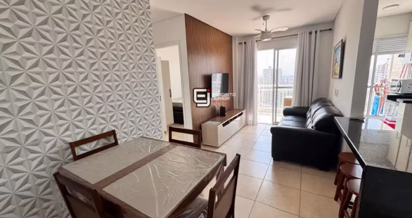 Apartamento com 2 dormitórios à venda, 64 m² por R$ 550.000