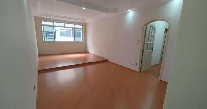 Venda Apartamento Santos SP - mAr dOce lAr com vaga demarcada e elevador a apenas 1km da praia do Gonzaga.