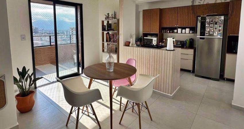 Apartamento no Canto do Forte, Praia Grande/SP.