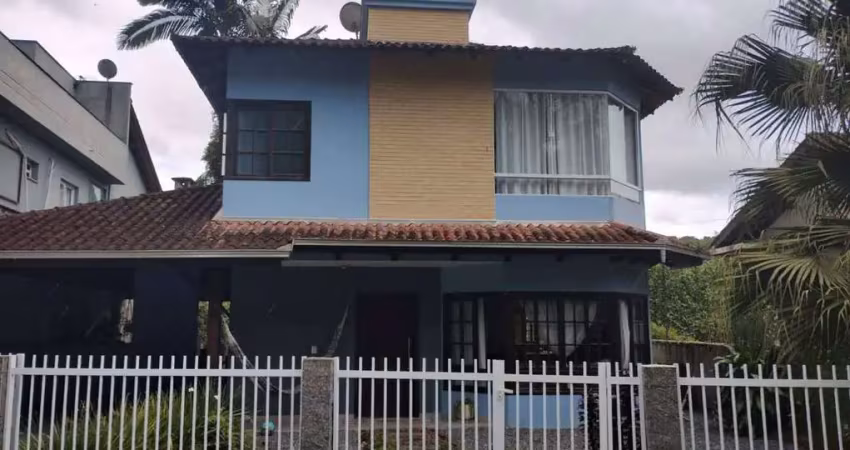 Casa com 2 quartos à venda no São Marcos, Joinville 
