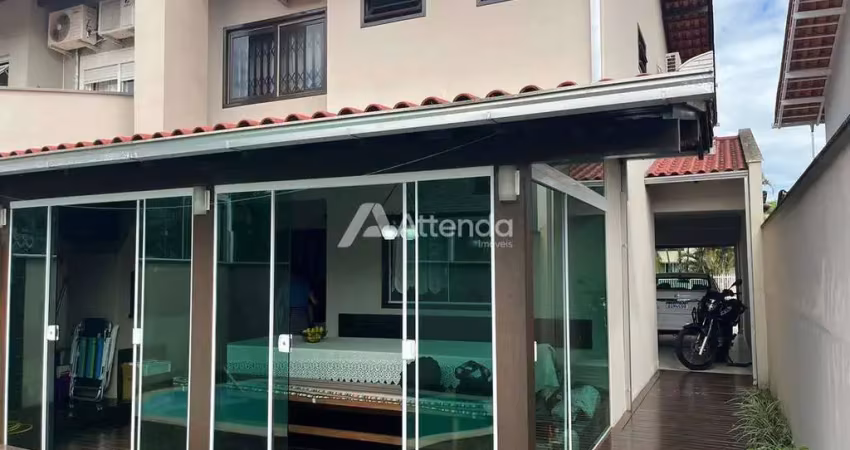 Casa com 3 quartos à venda no Bom Retiro, Joinville 